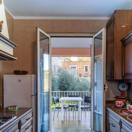 118b - Casa Sole Luna Vista Mare 500metri Dalla Spiaggia, Garage A Pagamento * Ospedaletti
