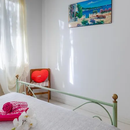 118b - Casa Sole Luna Vista Mare 500metri Dalla Spiaggia, Garage A Pagamento * Ospedaletti